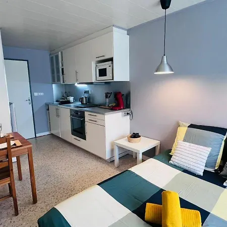 Dans Quartier Calme - Climatisation - Terrasse - Parking - A 900m Des Plages Et 400m Des Commerces La Grande-Motte