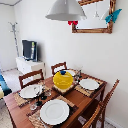 Dans Quartier Calme - Climatisation - Terrasse - Parking - A 900m Des Plages Et 400m Des Commerces La Grande-Motte